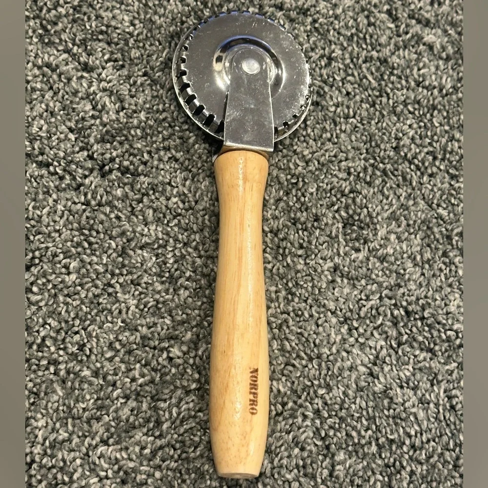 Norpro Stainless Steel Pastry Crimp-Cut-Seal, Metallic, 1 Count | NEW w/o Tags